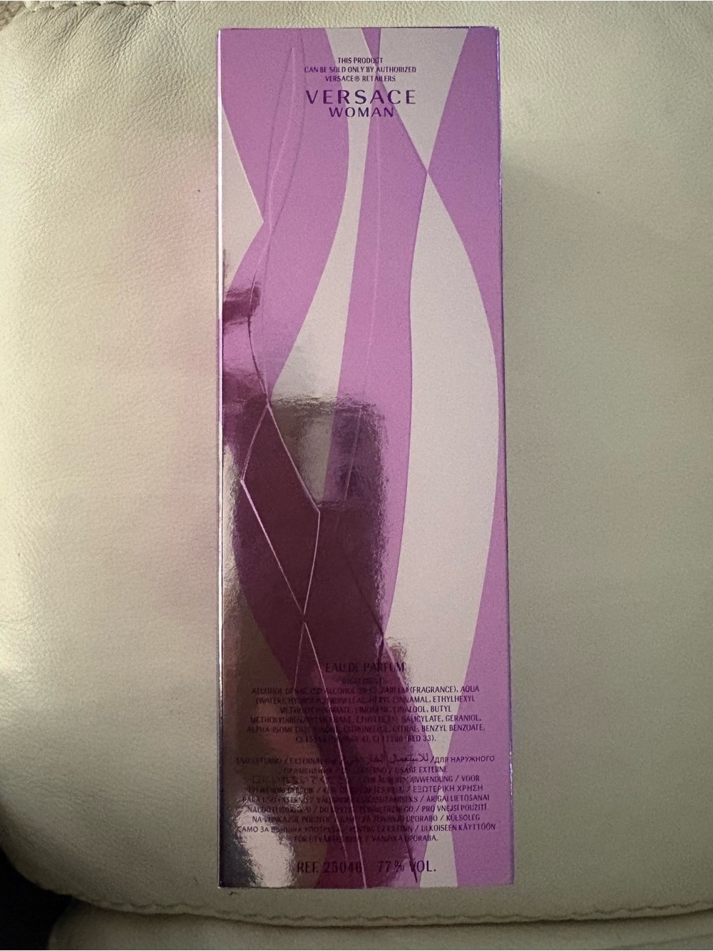 Versace Lavender & White Wave-Patterned Box - Picture 7 of 7